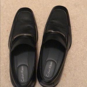 Men’s black dress shoes